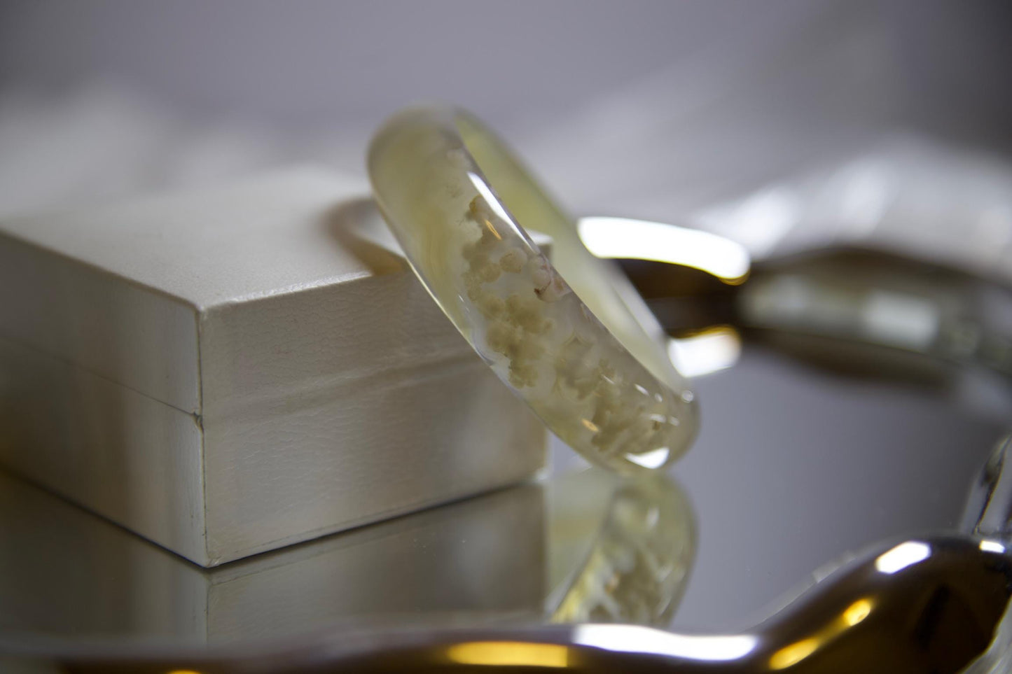 Flower Agate Bangle Bracelet: Polished Crystal Energy Healing Stone, 59mm