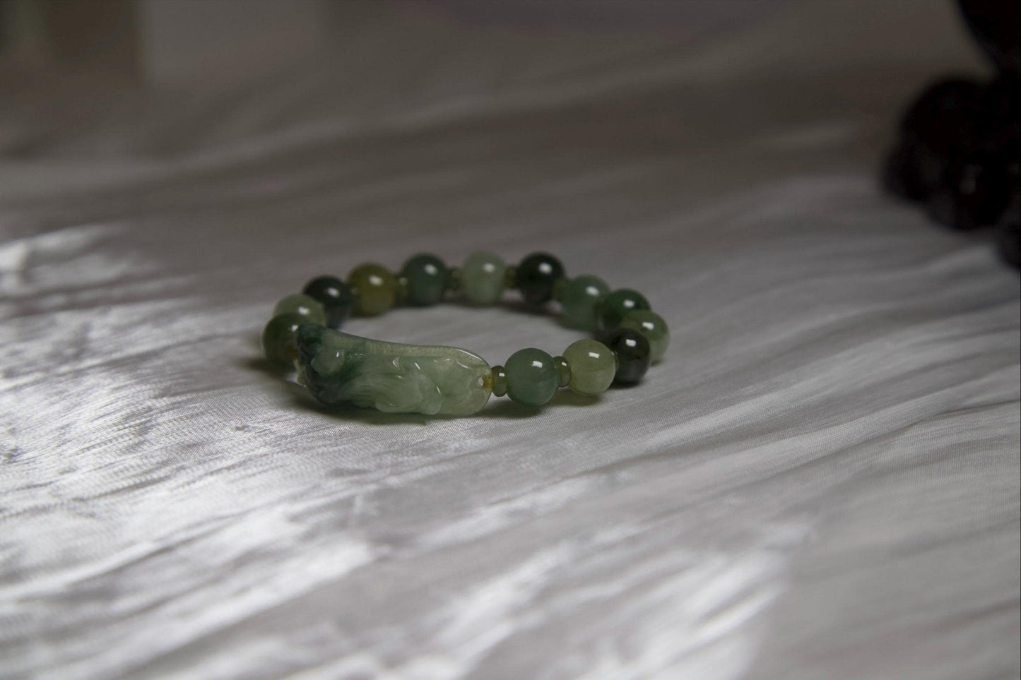 Green Jade Pi Xiu Bracelet: Hand-Carved Wealth Charm, Feng Shui Jewelry